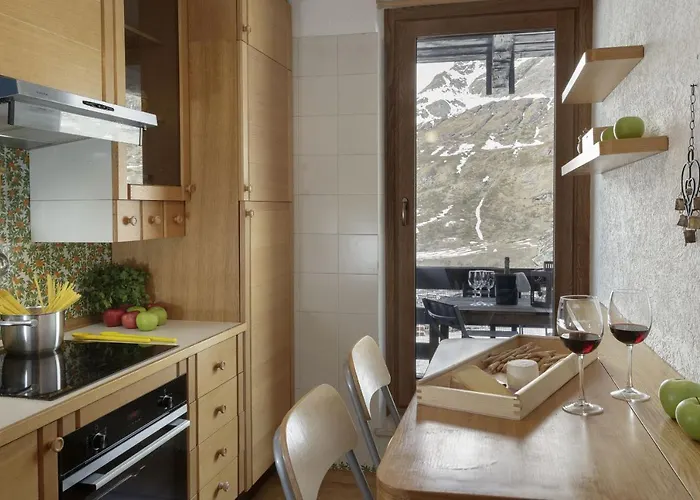 Hellochalet - To Door With Big Terrace Overlooking Skiruns