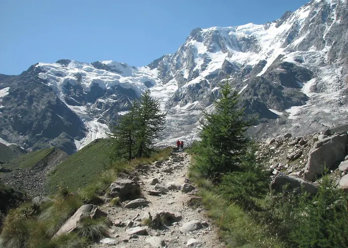 Hellochalet - To Door With Big Terrace Overlooking Skiruns *