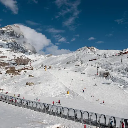 Hellochalet - To Door With Big Terrace Overlooking Skiruns Apartmán *